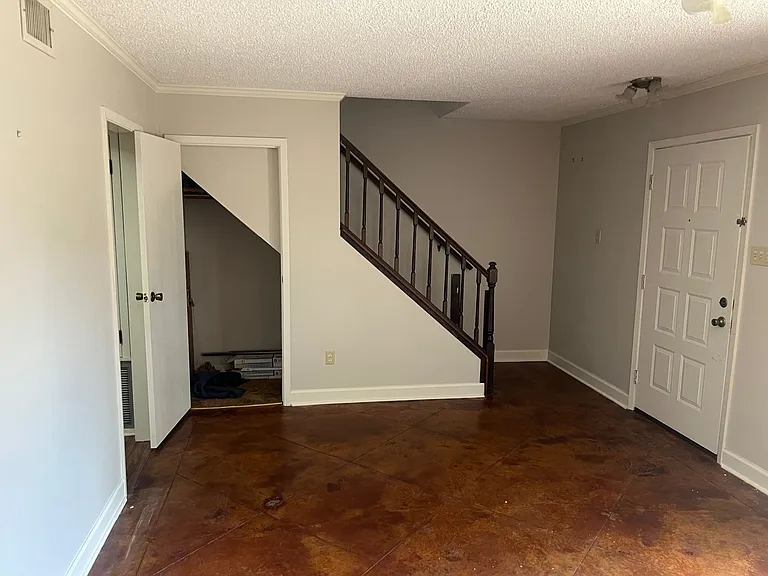 101 Wilbourn Blvd #210 — Photo 2