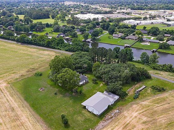4th image of 646 Fish Hatchery Rd