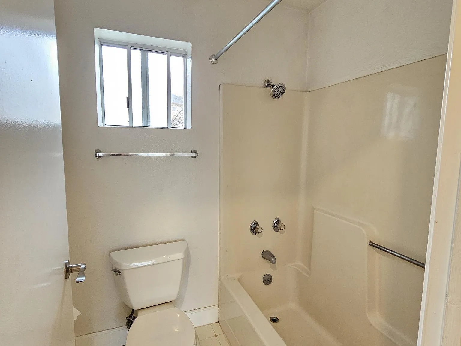 1 bed, 643 sqft, $2,200 — Photo 4