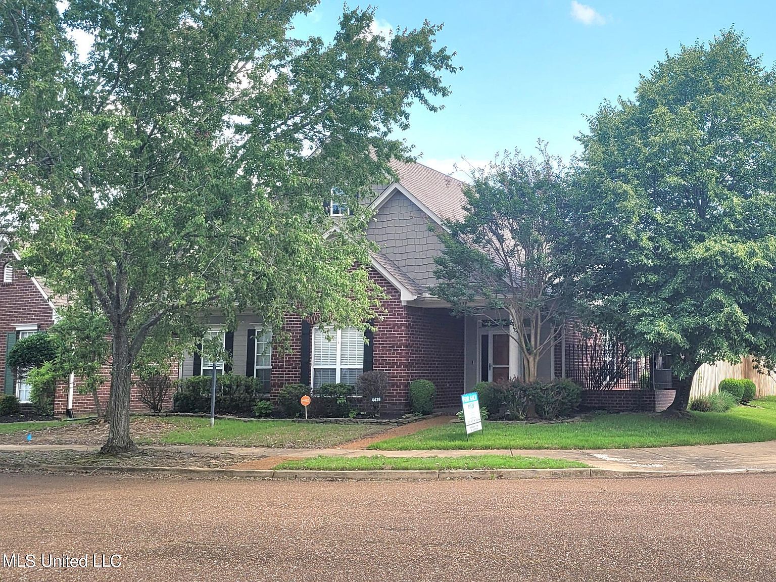 4439 Stone Park Blvd, Olive Branch, MS 38654 | Zillow