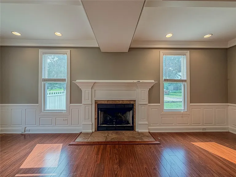 4349 Glen Eden Rd — Photo 7