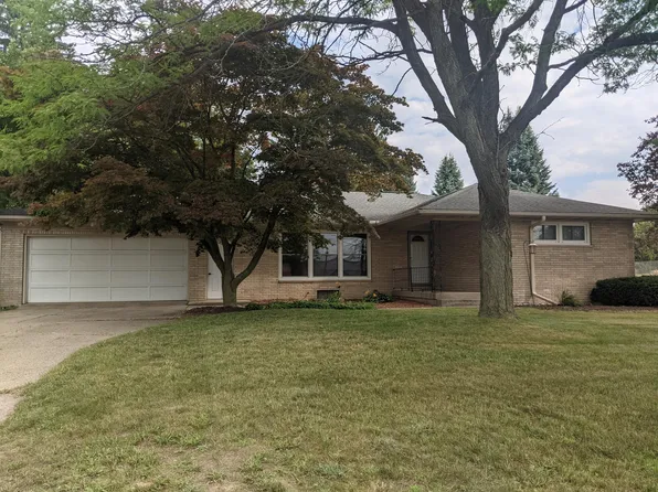 923 Rex St, Fremont, MI 49412