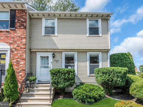 46-10 Carriage Stop Pl, Florence, NJ 08518
