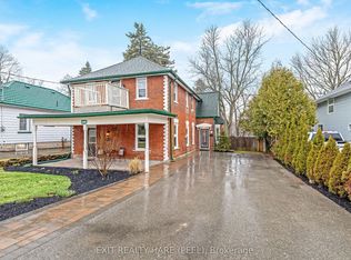 31 Brock St, Halton Hills, ON L7J1N3