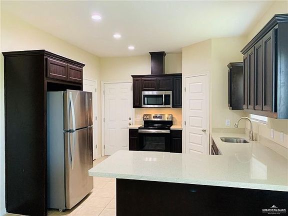 3rd image of 2804 E Garfield Ave APT 1