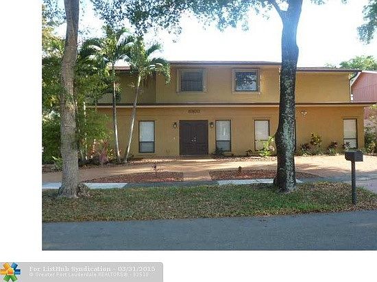 2nd image of 10100 SW 53rd St