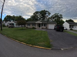 128 Woodbury Ave, Martinsburg, WV 25404