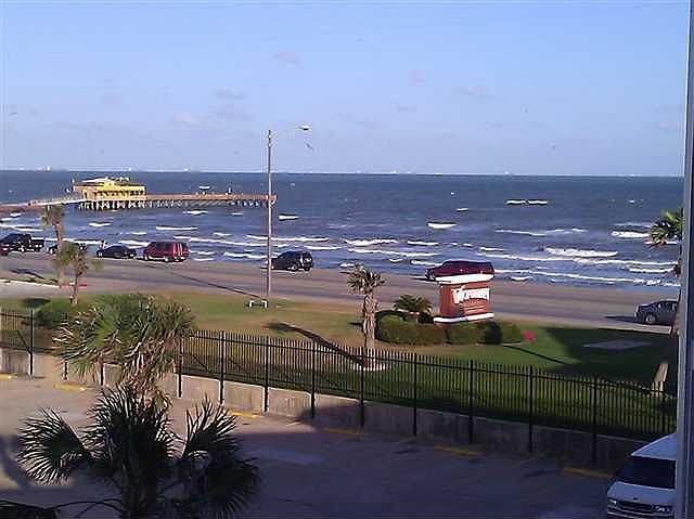 1st image of 6300 Seawall Blvd