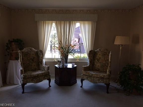 5th image of 105 Wedgewood Dr