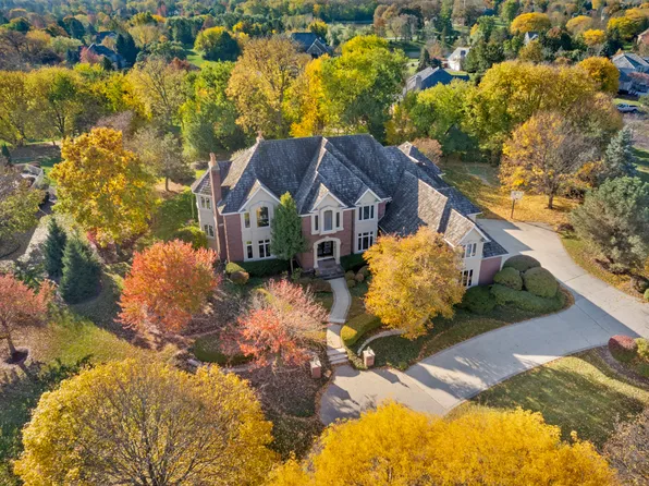 36W509 Michael Ct, Saint Charles, IL 60175