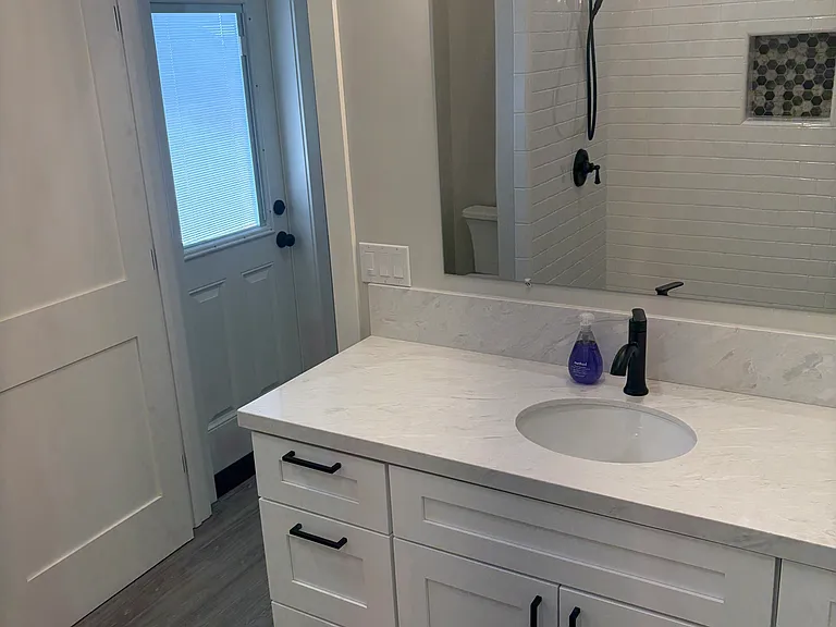 938 D St — Photo 12