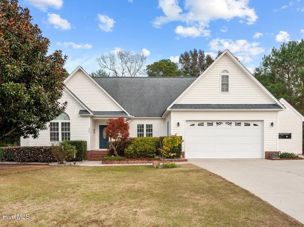 407 Ranson Court, Grimesland, NC 27837
