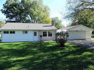 2912 Scenic Dr, Cedar Falls, IA 50613