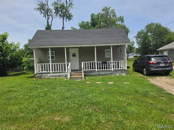 713 W Victor St, Poplar Bluff, MO 63901