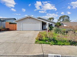 1266 McDonald Dr, Pinole, CA 94564