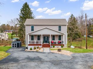 15 Rock Cut Lane, Pleasant Valley, NY 12569