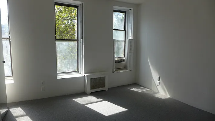 Rented by Garfield Realty  | media 26