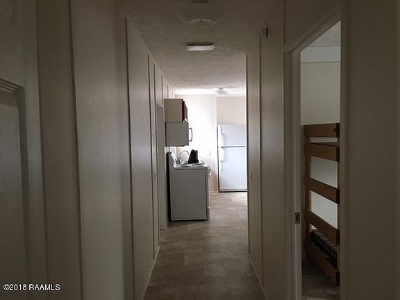 5th image of 914 S Railroad Ave