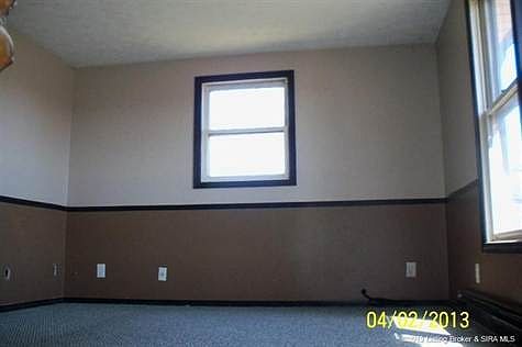 4th image of 9925 Walnut St NE