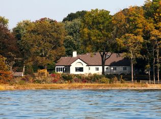 95 Cove Neck Rd, Oyster Bay, NY 11771
