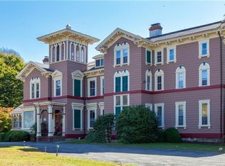 97 Narragansett Ave #M4, Newport, RI 02840