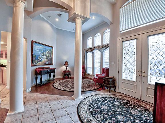 5th image of 208 Lighthouse Dr
