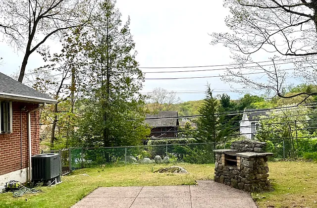 Mountain Rd — Photo 24