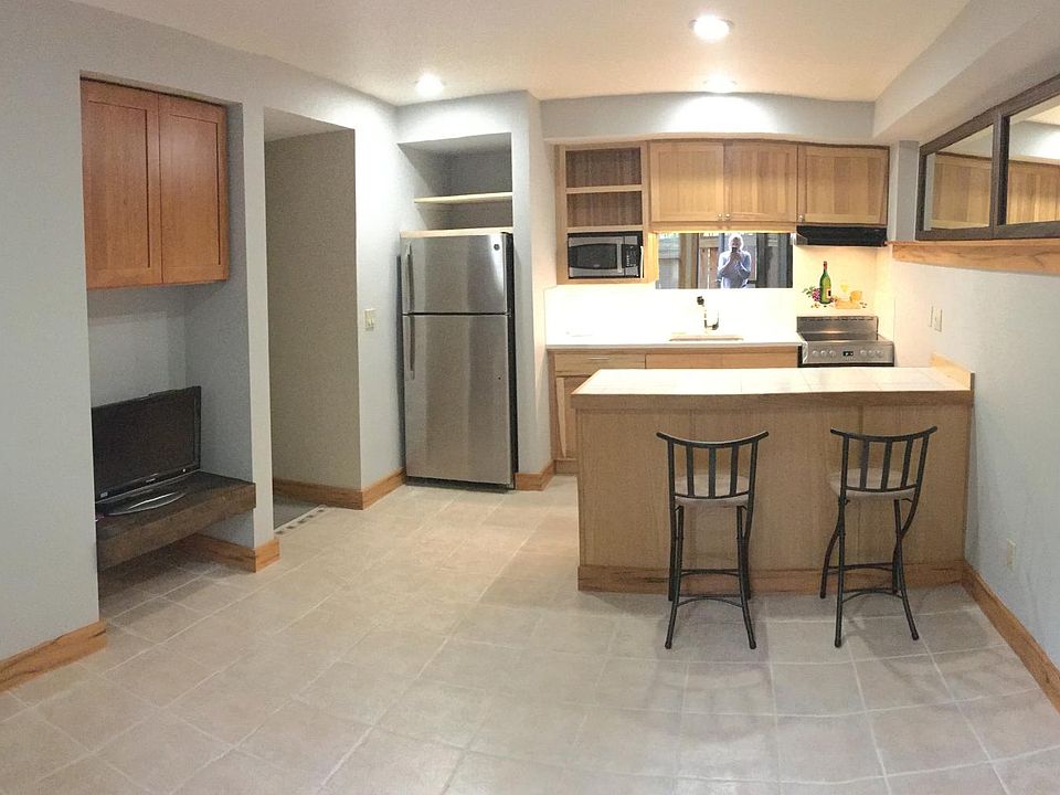 kitchen,dining