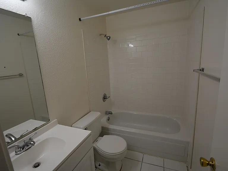 2508 Butterfield Dr — Photo 7
