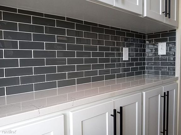 landlord_unit_photo_66792045_2