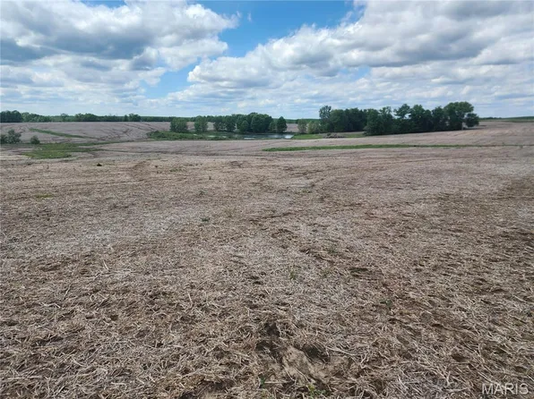 167 County Road 1145, Huntsville, MO 65259