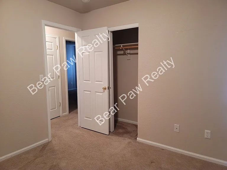 4403 Springer Ct — Photo 8