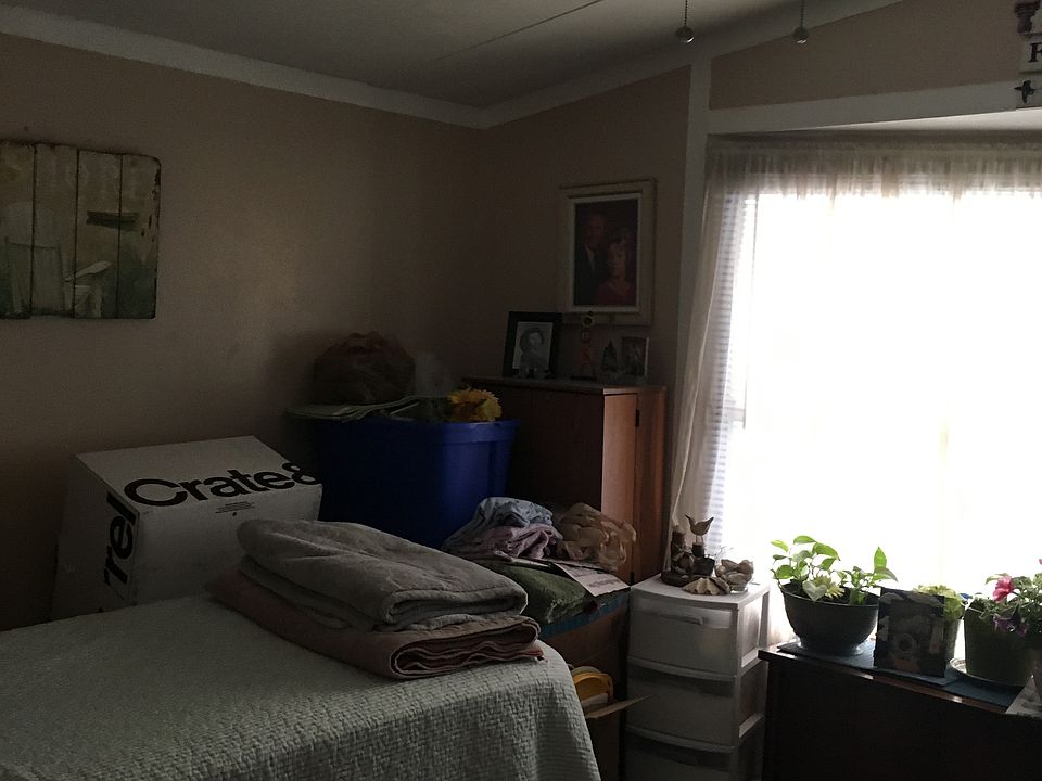 1st image of 623 Park Creek Ave