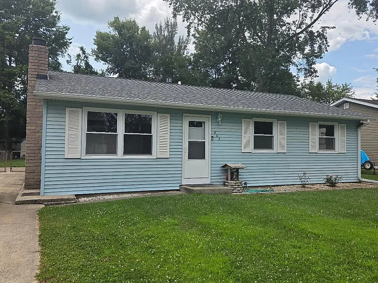 842 Fairview St — Photo 1
