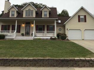933 E Clover Dr, Ellettsville, IN 47429