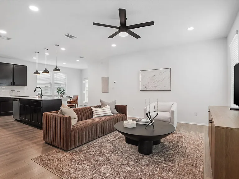 147 Heather Glen Way — Photo 4