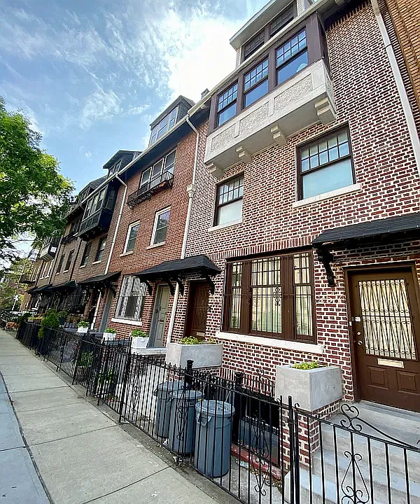257A Brooklyn Ave #2