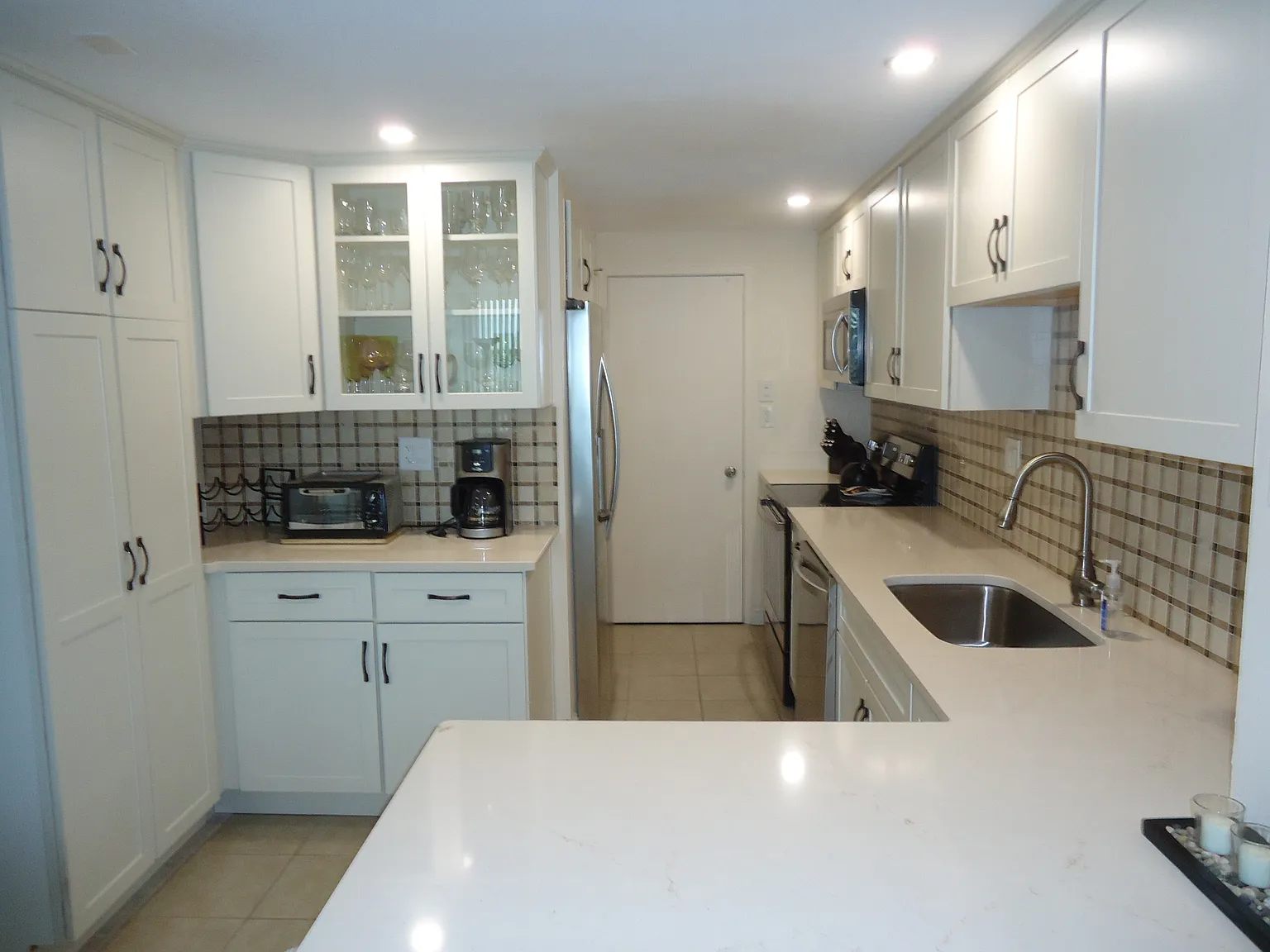 1 bed, 900 sqft, $2,695 — Photo 2