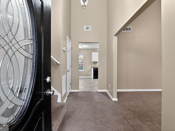 4th image of 2420 Briar Knoll Rd