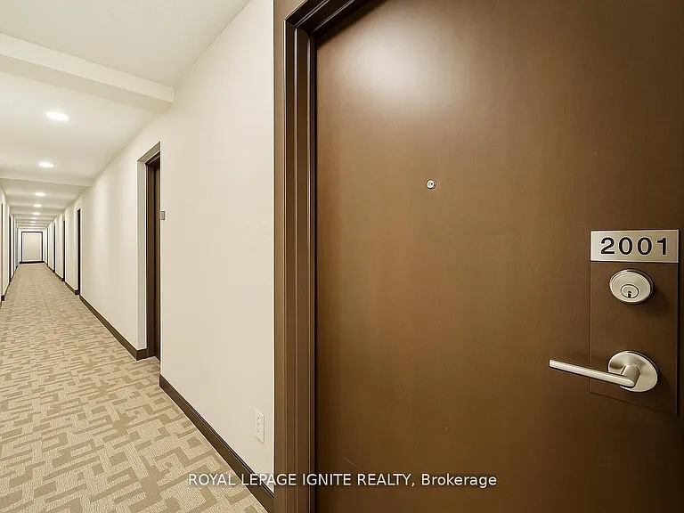 151 Village Green Sq #2001 — Photo 7