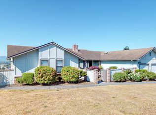 102 Dunaway Ct, Fortuna, CA 95540