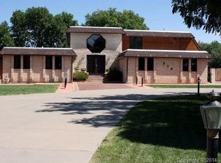414 La Vista Rd, Pueblo, CO 81005