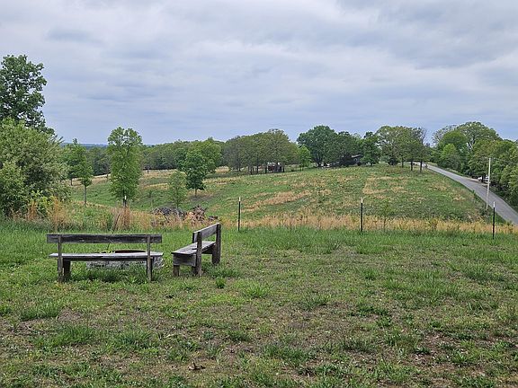 5th image of 620 County Road 1280