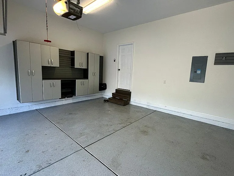 404 Shorehouse Way — Photo 39