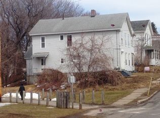 90 Grand St, Gloversville, NY 12078