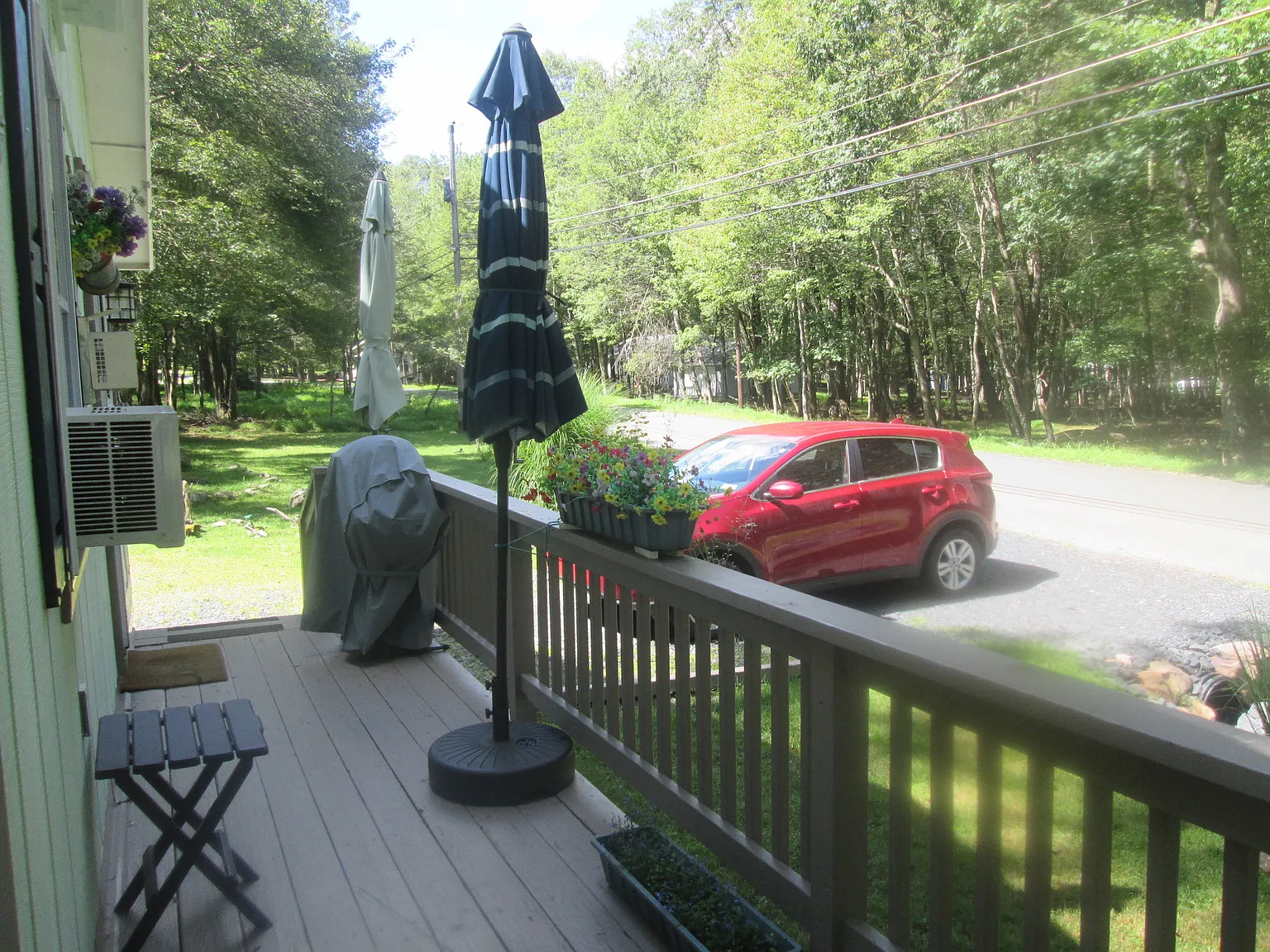 76 Woodland Rd — Photo 2
