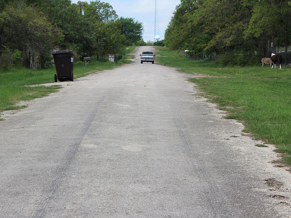 2nd image of 138 Markert Dr
