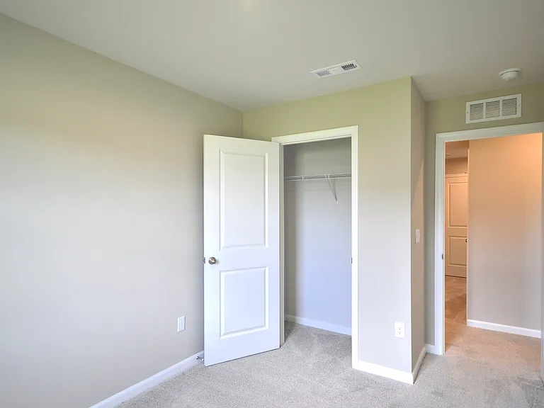 101 Bullpen Ct #F — Photo 31