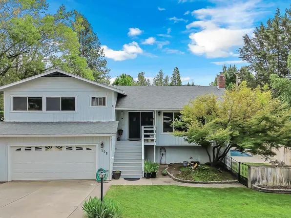 508 Discovery St, Yreka, CA 96097