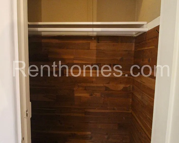 2244 Plum St — Photo 20